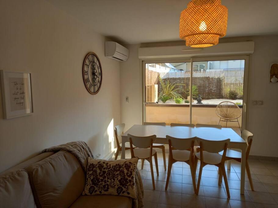 Appartement 8 Personnes En Face Des Remparts Climatise Avec Terrasse Et Parking Avinhão Exterior foto