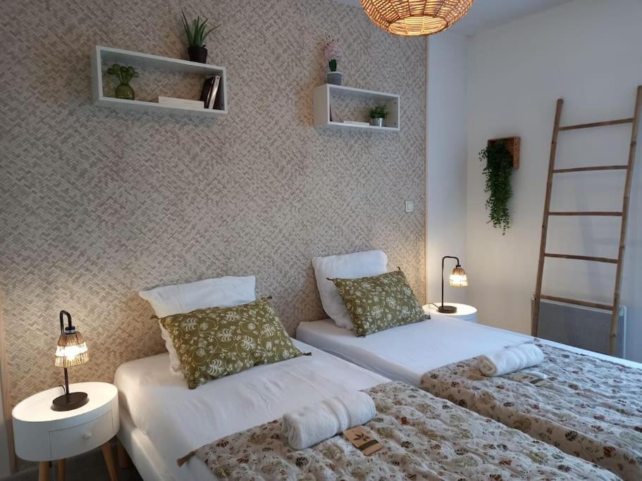 Appartement 8 Personnes En Face Des Remparts Climatise Avec Terrasse Et Parking Avinhão Exterior foto